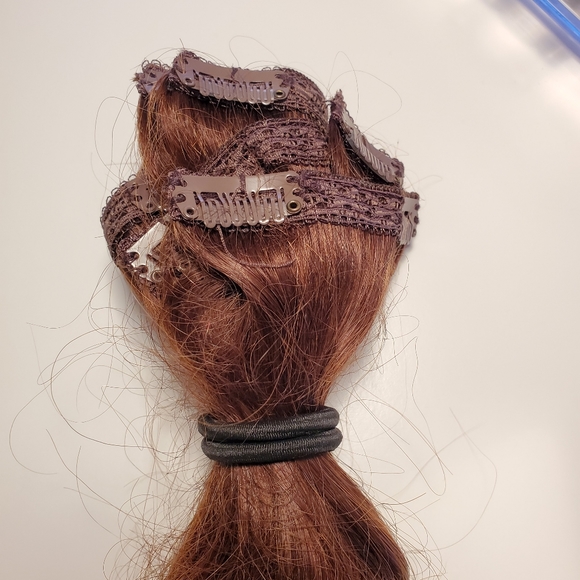 Hair extensions - Picture 3 of 3